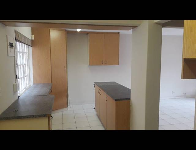 3 BEDROOM DUPLEX RENTED IN ESSENWOOD